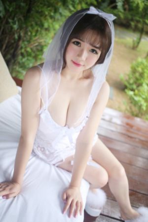 跟踪电影免费观看完整版_十万网红美女美酱